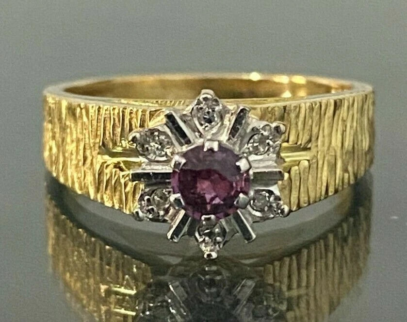 18K Yellow Gold W/ Garnet & Diamond Textured Cluster Ring Size L 1/2 - 5 7/8