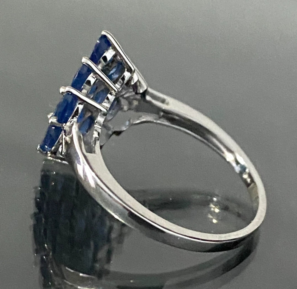9K White Gold & Kyanite Cluster Ring Size R - 8 3/4