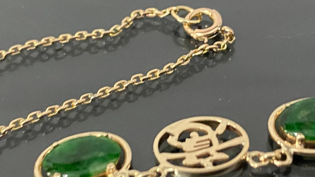 Vintage 14K Yellow Gold and Green Jade Necklace 45cm Long