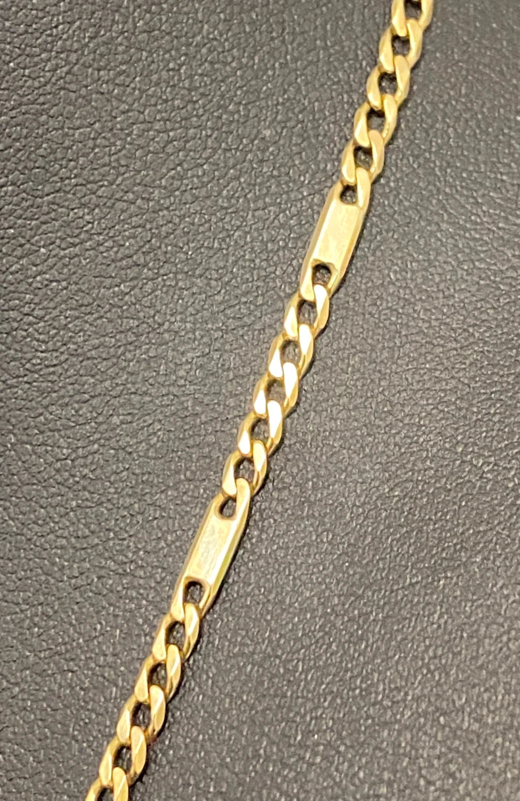 9K Yellow Gold Fancy Figaro Link Chain Necklace 57cm 22.5" Estate Jewellery