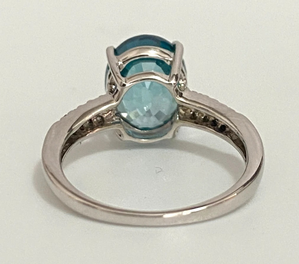 9K White Gold Natural Blue Zircon & Diamond Ring Size L 1/2 (US 6)