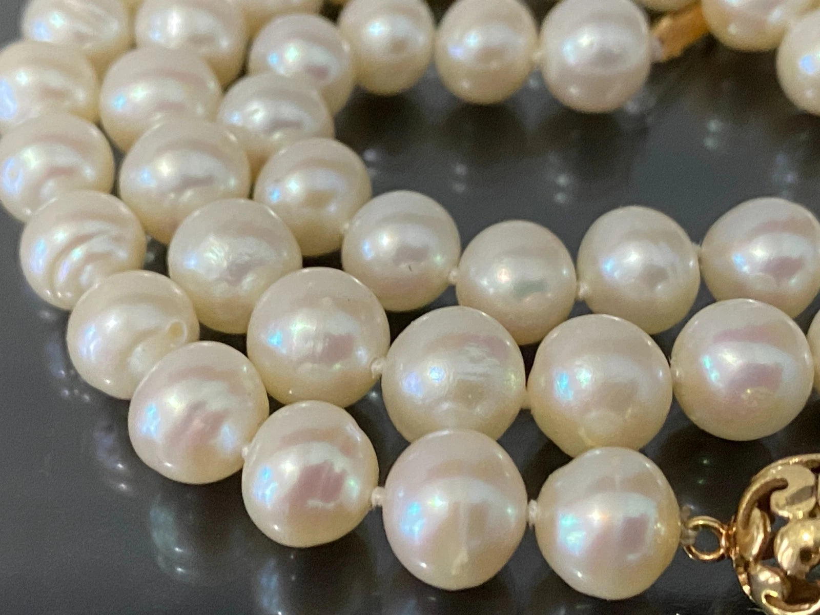 White Cultured Pearl Single-Strand Necklace W/ 9K Yellow Gold Clasp 44cm Long