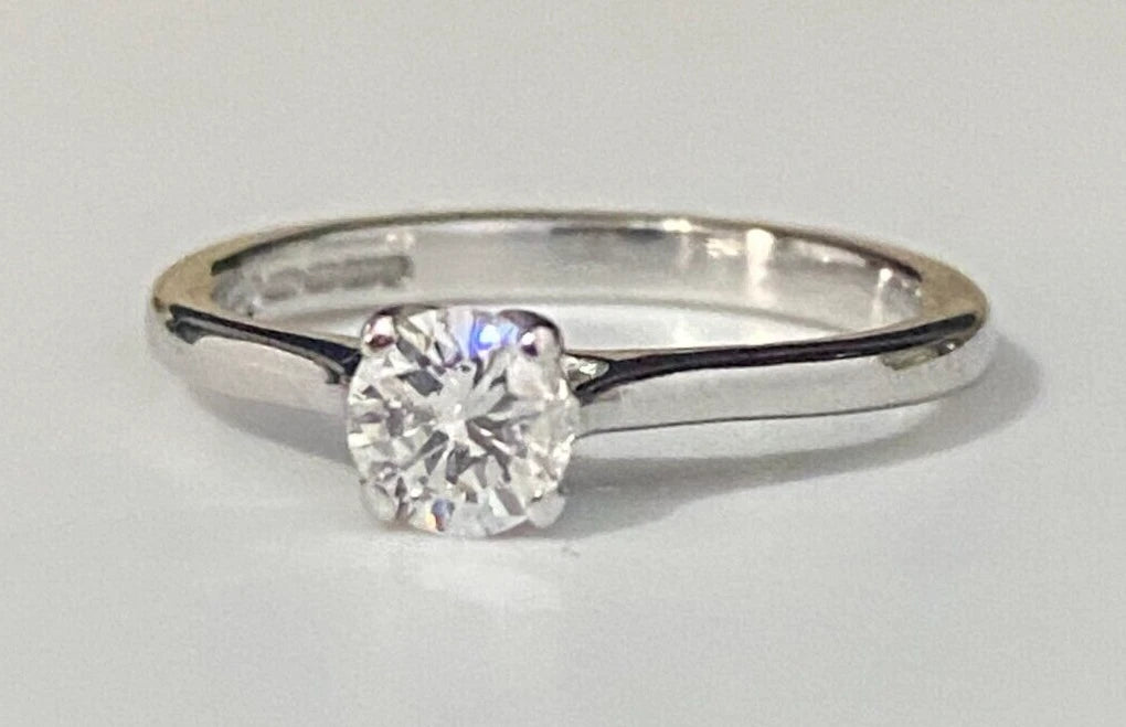 18K White Gold & 0.35CT Diamond Solitaire Ring Size H 1/2 - 4