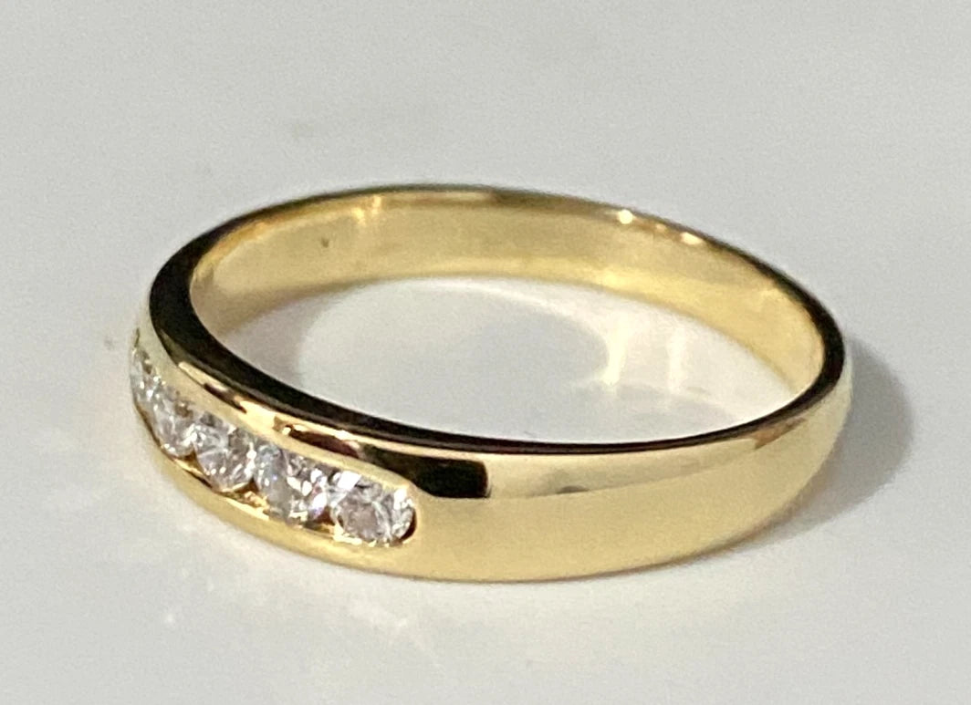 18K Yellow Gold & 0.25CT Diamond Channel Set Wedding Band Ring Size O - 7 1/4