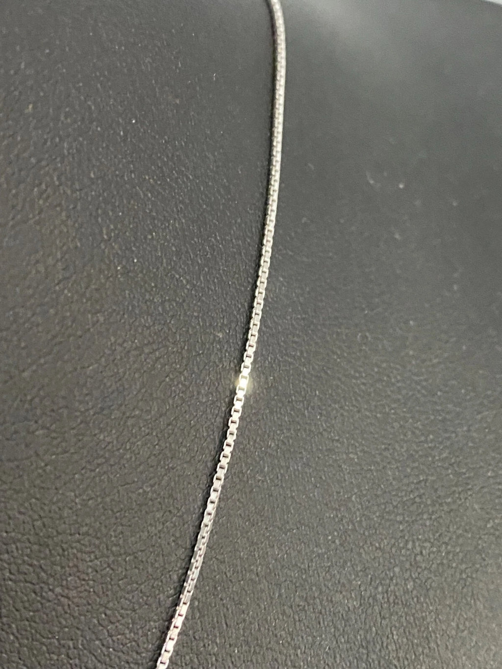 18K White Gold Box Link Chain Necklace 42cm Long