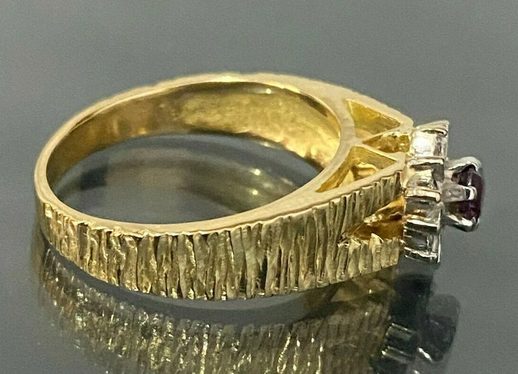 18K Yellow Gold W/ Garnet & Diamond Textured Cluster Ring Size L 1/2 - 5 7/8