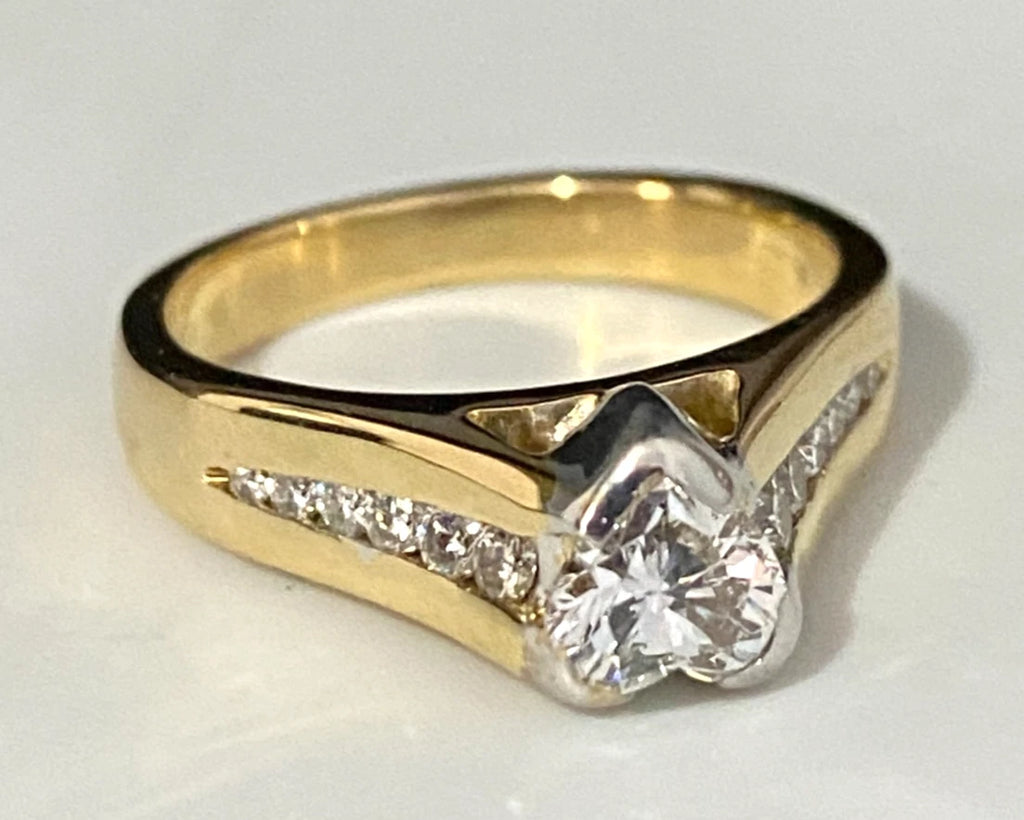 18K Yellow Gold & Heart Diamond Engagement Ring Size K - 5 1/4