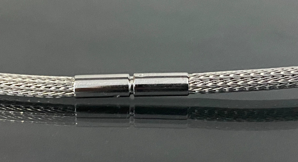 18ct White Gold Omega Mesh Chain Necklace 42cm Flexible Woven Style