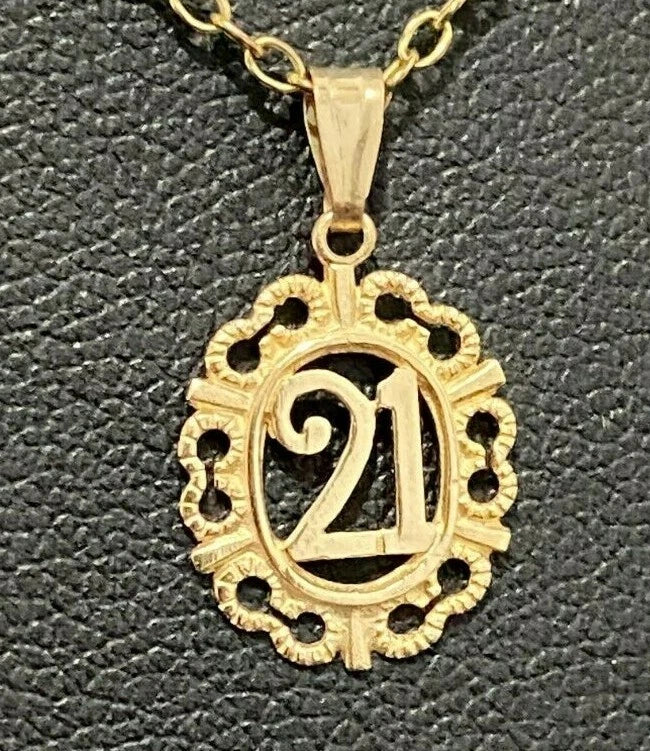 9K Yellow Gold 21 Pendant 18.70mm