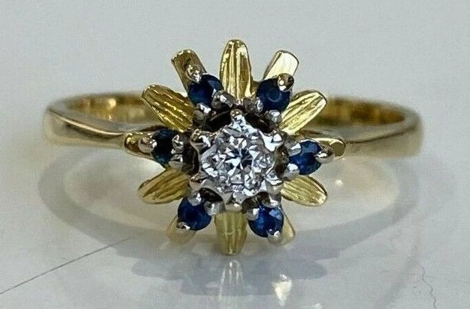 18K Yellow Gold W/ Sapphire & Diamond Flower Ring Size L 1/4 - 5 3/4