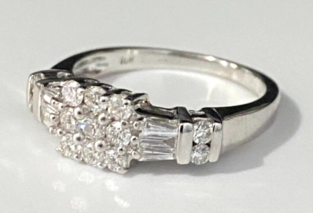 18K White Gold & 0.75CT Diamond Ring Size O - 7