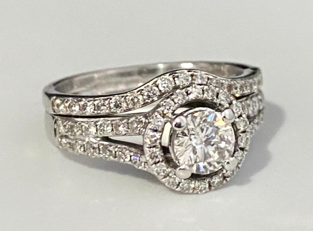 18K White Gold & 1.0CT Diamond Halo 2 Parts Bridal Set Ring Size K 1/2 - 5 1/2