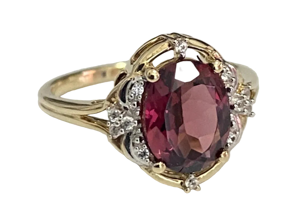 9K Yellow Gold with 1.94CT Garnet Ring Size L (US 5.75)