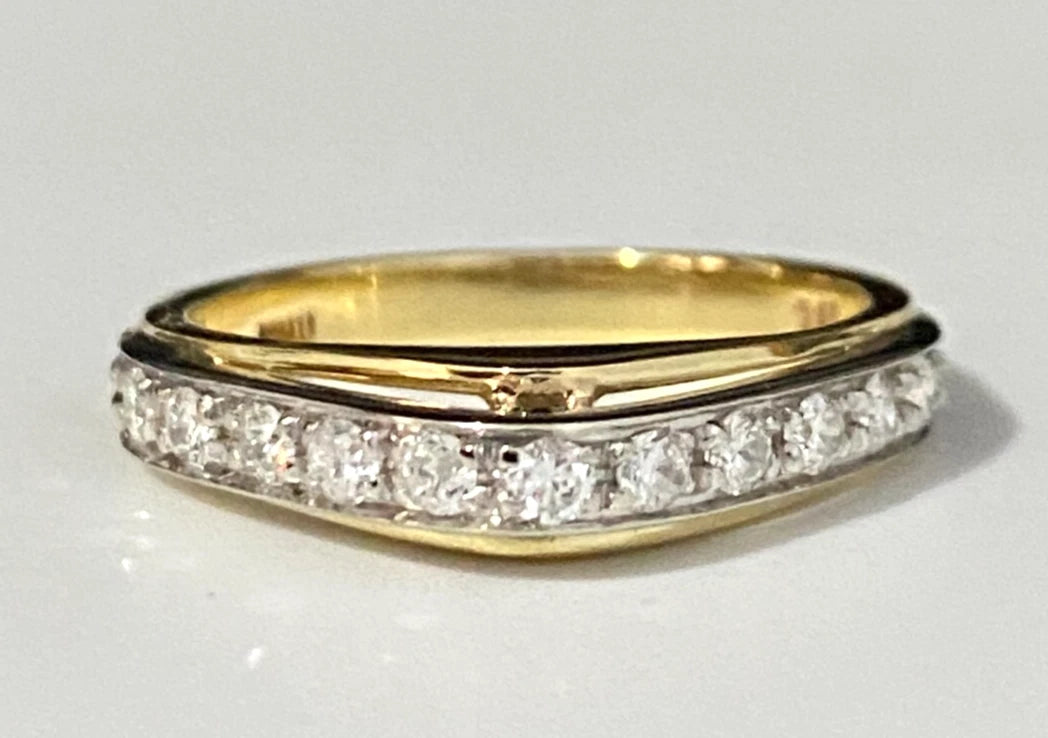 18K Yellow Gold & 0.30CT Diamond Shaped Half Eternity Ring Size M - 6