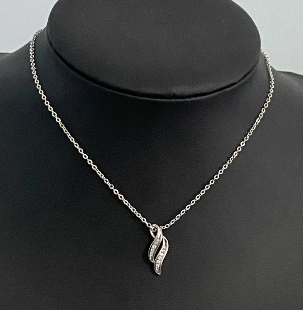 9K White Gold & 0.12CT Diamond Pendant