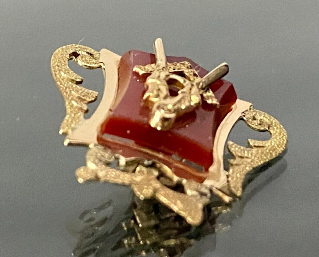 Art Nouveau 15K Yellow Gold & Carnelian Shield Masonic Brooch
