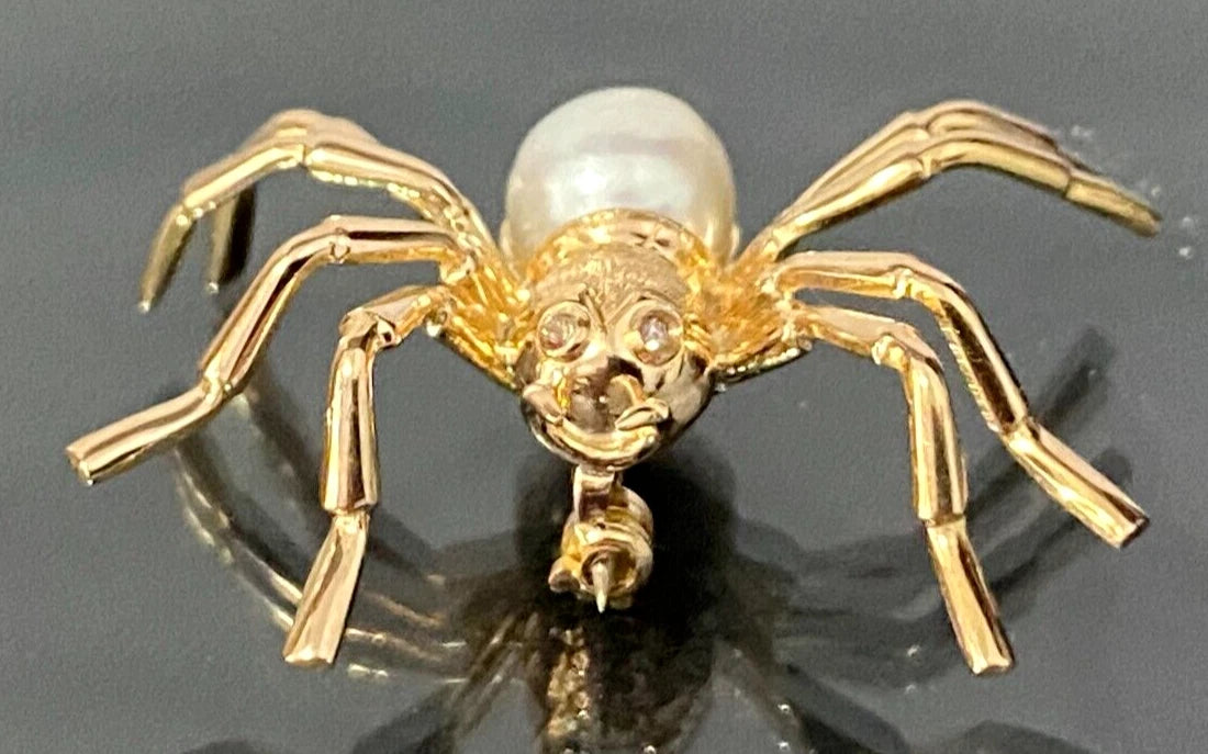 18ct Yellow Gold Spider Brooch with Pearl & Diamond Eyes