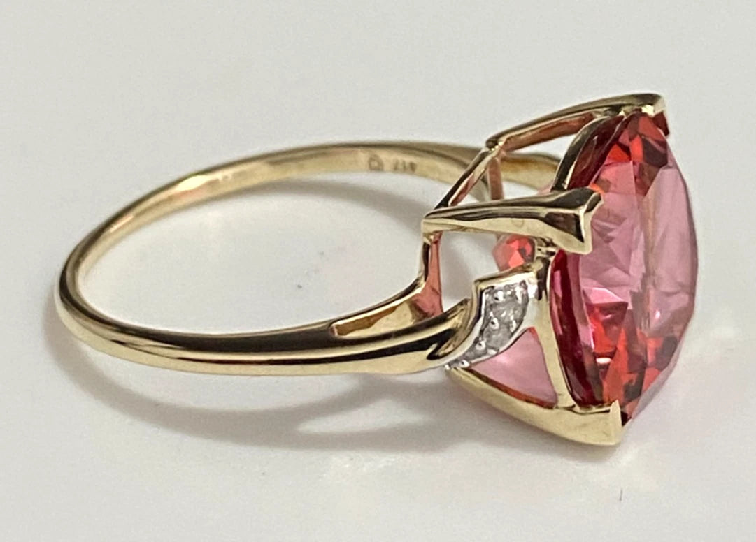 10K Yellow Gold 6.80CT Topaz & Diamond Ring Size L (US 5.75)