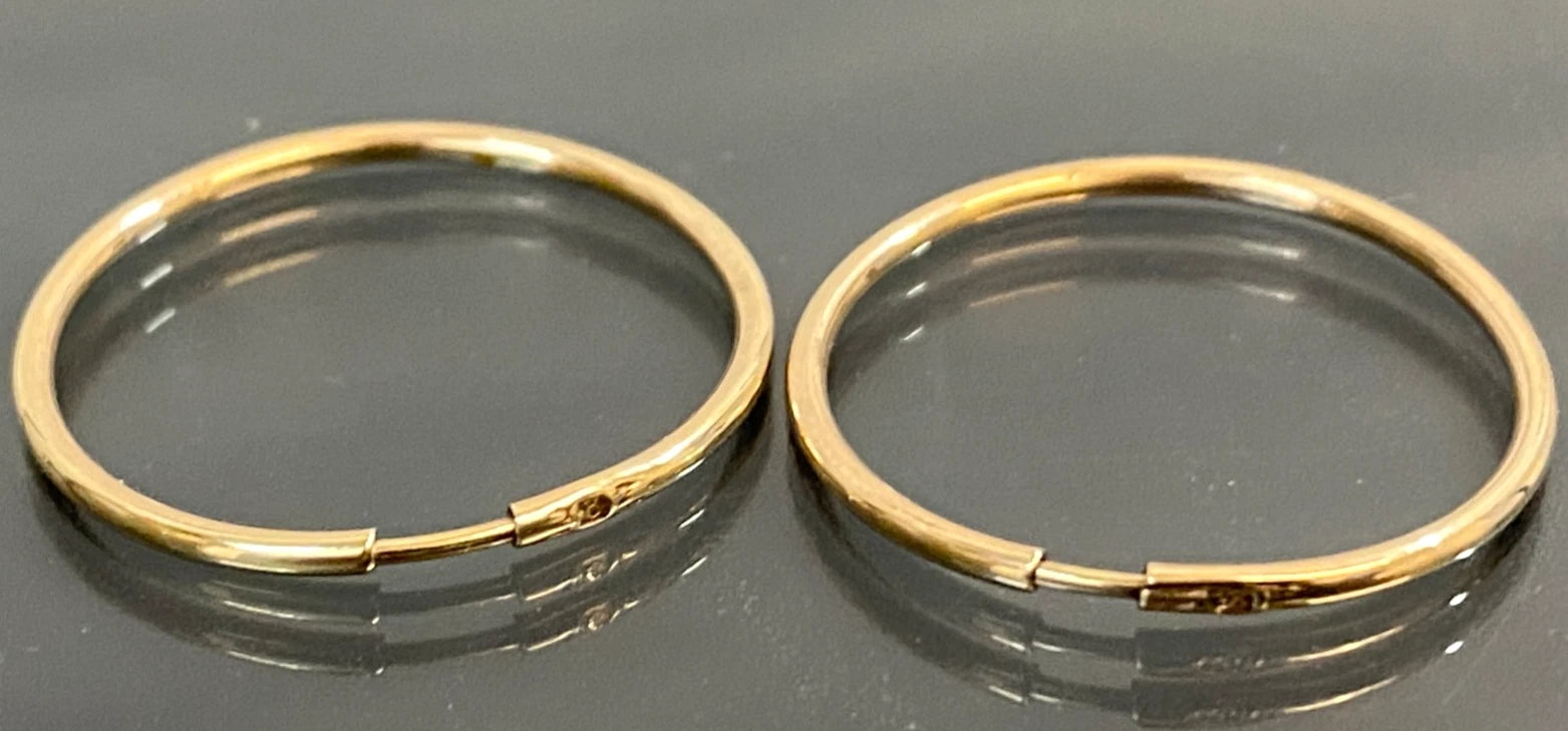 9ct Solid Yellow Gold Hoop Earrings 21mm Sleeper Style Classic Hoops