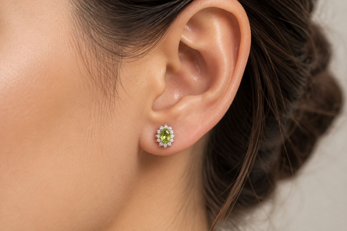 14K White Gold W/Peridot & Diamond Cluster Stud Earrings 10.0mm