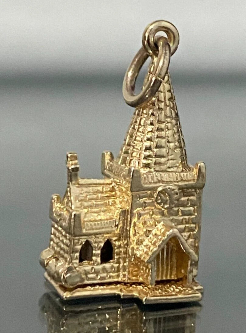9K Yellow Gold Wedding in Church Opening Charm / Pendant