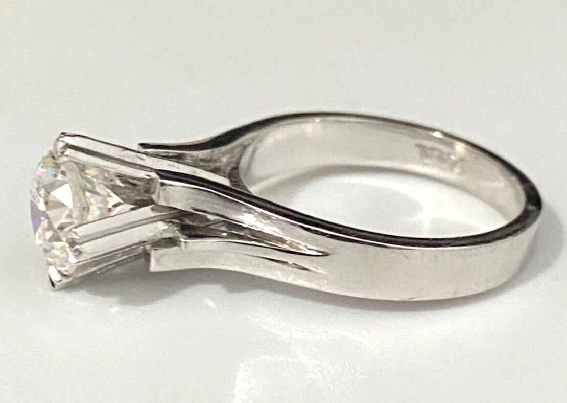 9K White Gold & Cubic Zirconia Solitaire Ring Size K 1/2 - 5 3/8