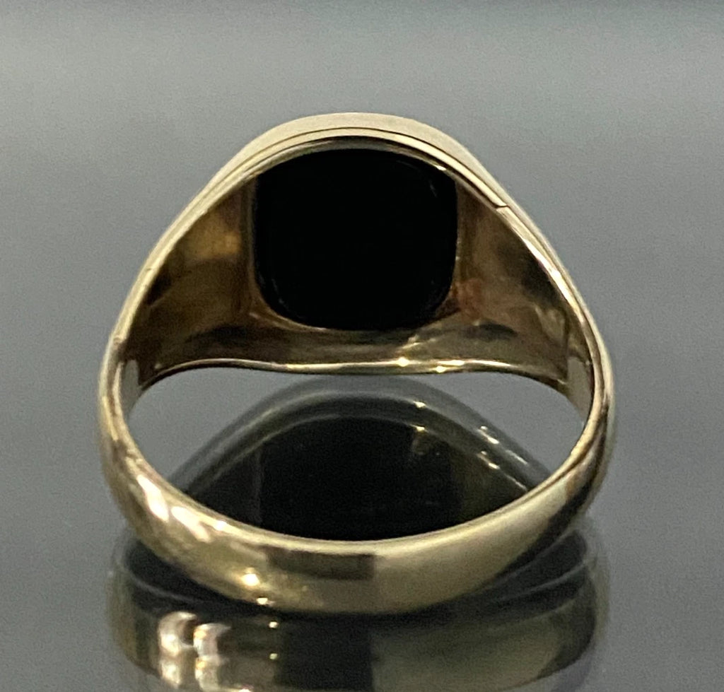 1970's 9K Yellow Gold & Onyx Men's engraved Signet Ring Size V - 11