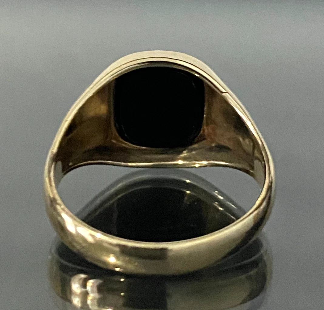 1970's 9K Yellow Gold & Onyx Men's engraved Signet Ring Size V - 11
