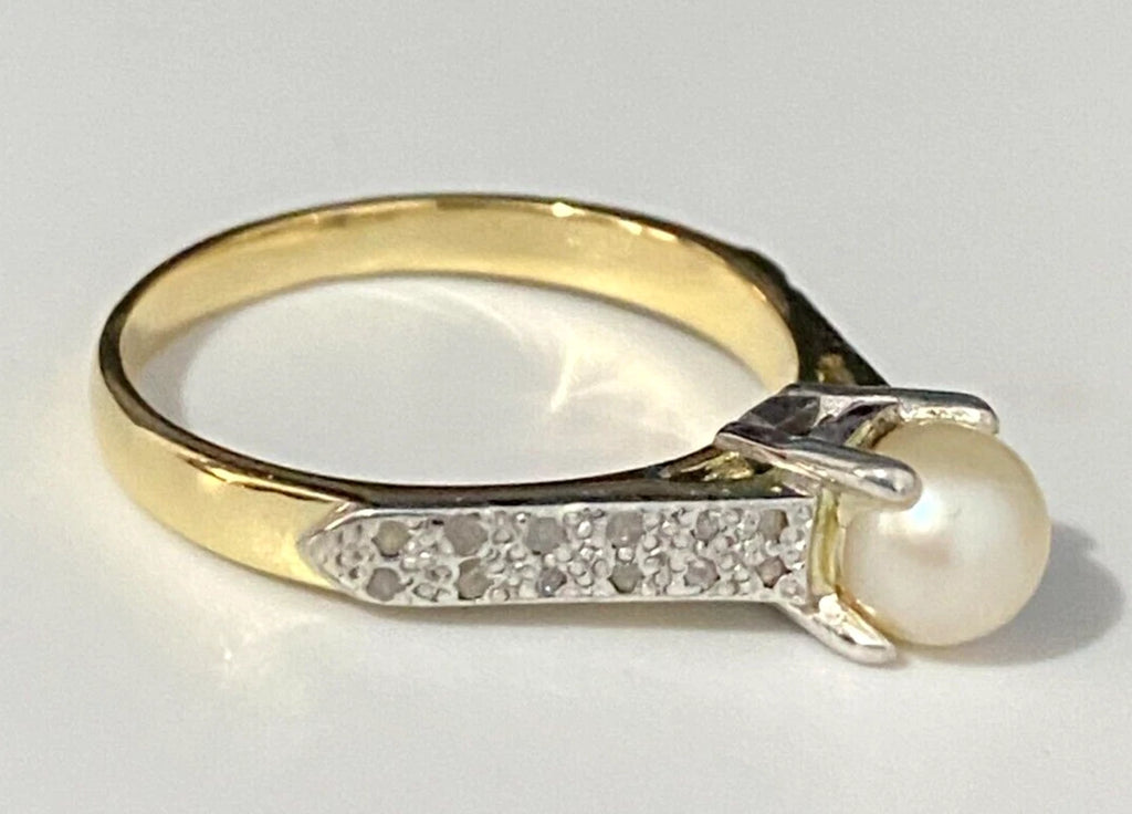 18K Yellow Gold W/ Pearl & Diamond Ring Size U - 10 1/4