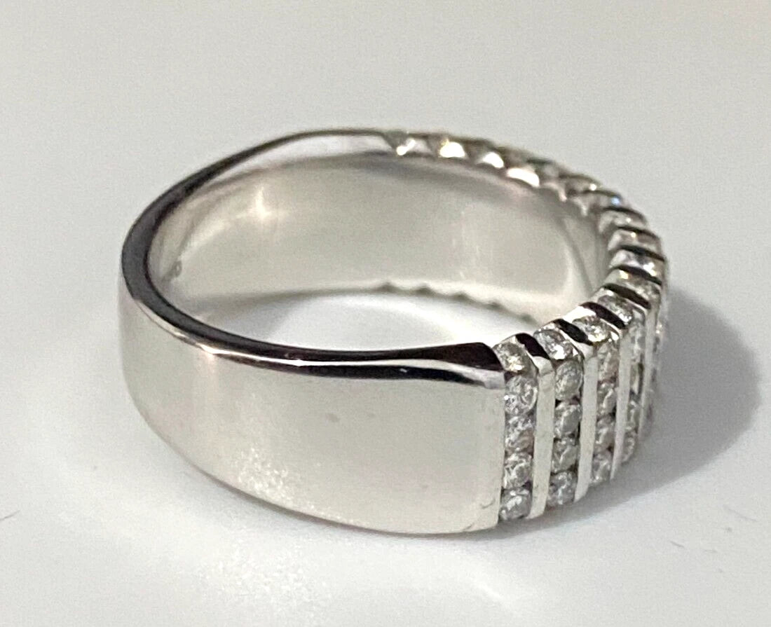 Heavy 18K White Gold & 1.20CT Brilliant Diamond Band Ring Size O - 7