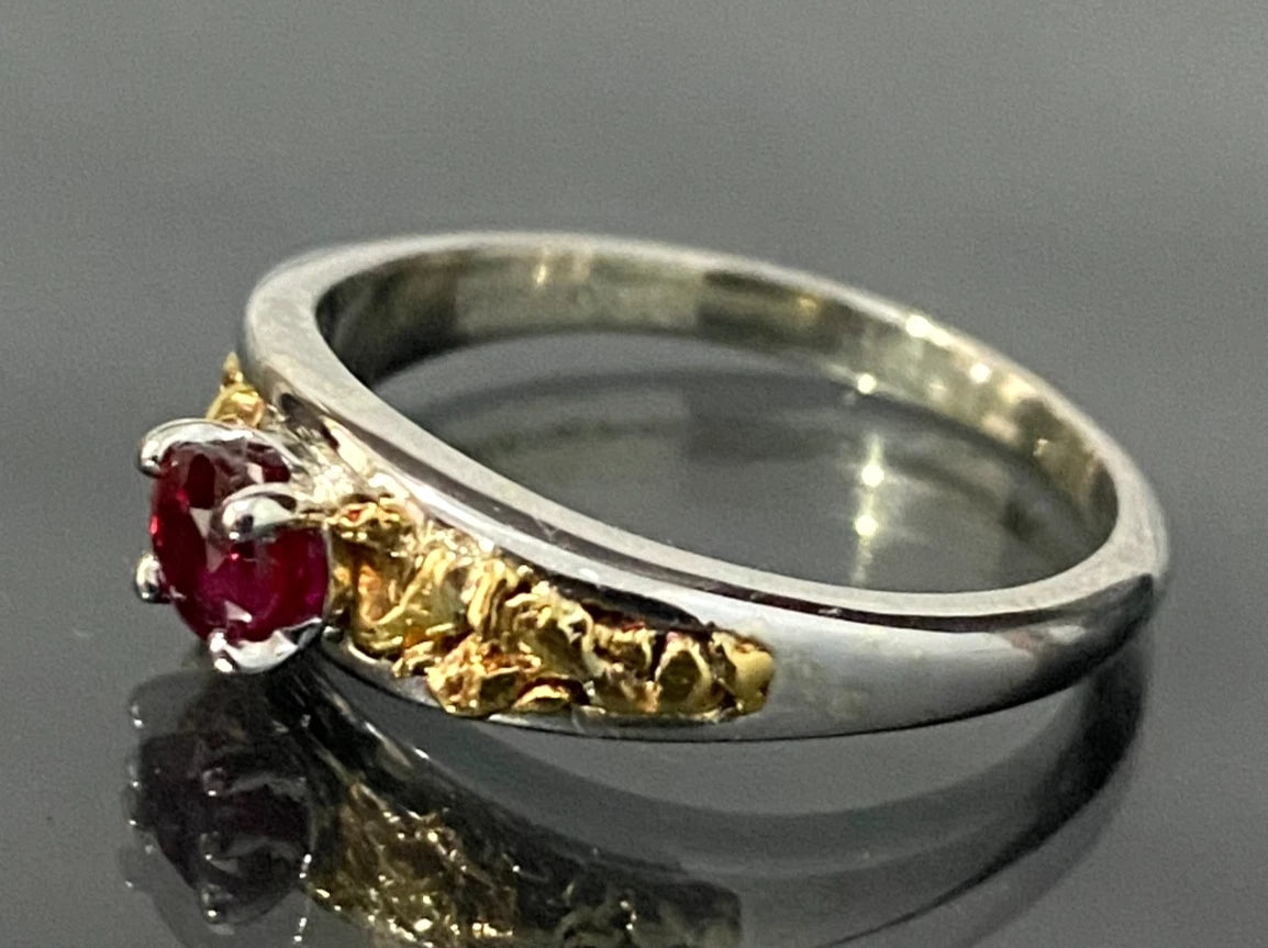 9K White Gold With Ruby & Natural Nuggets Inlay Ring Size N 1/2 - 7