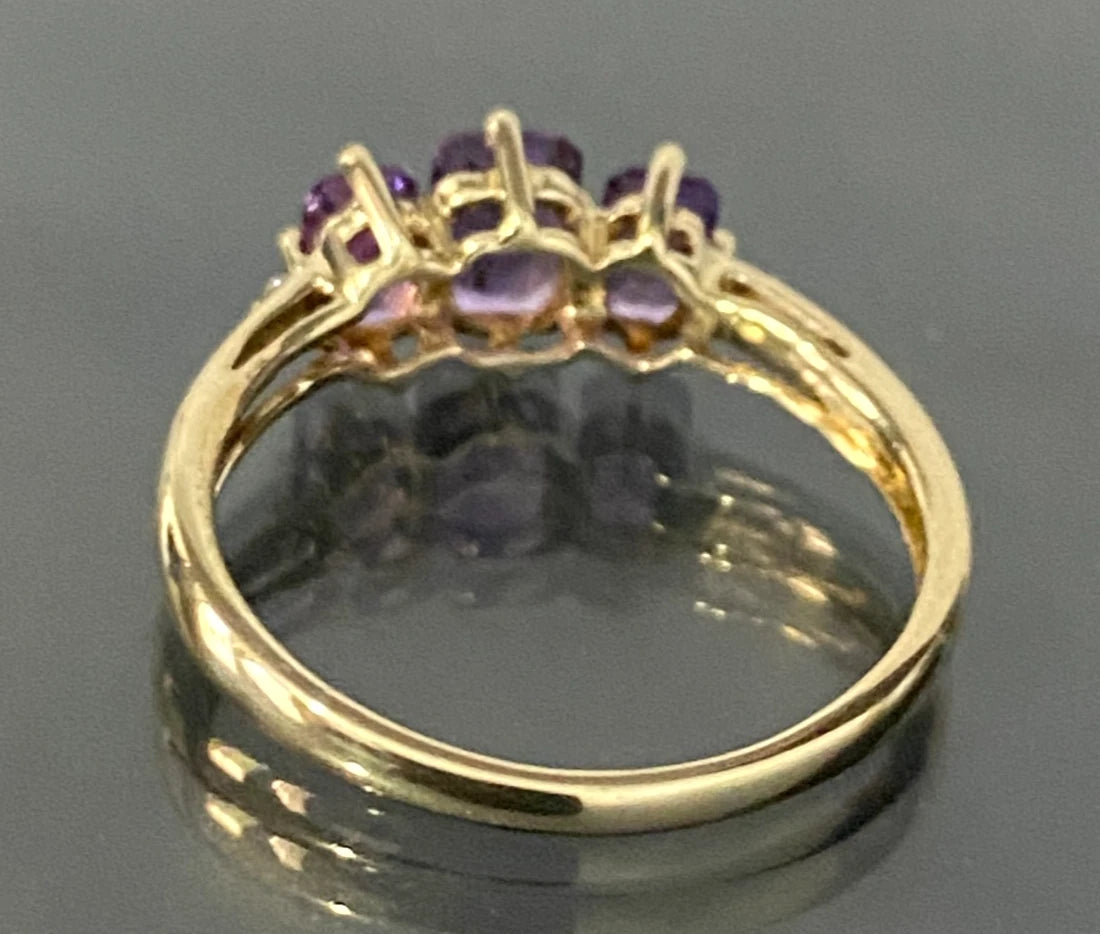9K Yellow Gold W/ Amethyst & Diamond Ring Size N - 6 3/4