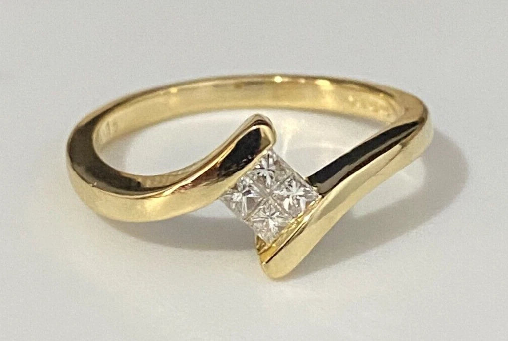 18K Yellow Gold & Princess Cut Diamond Bypass Ring Size N 1/2 - 6 3/4