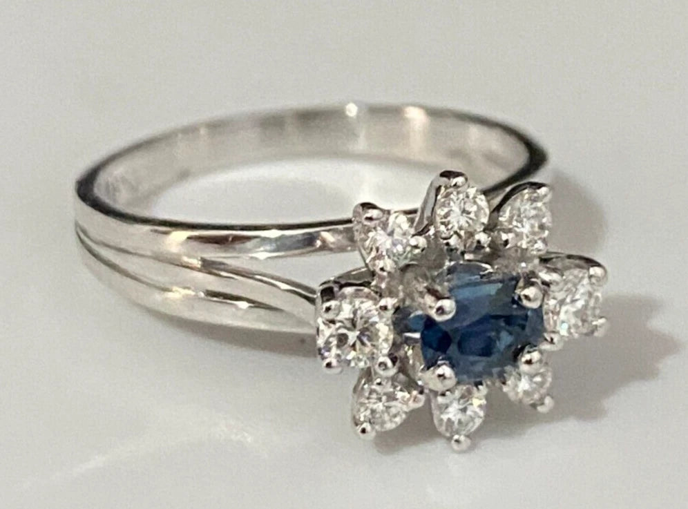 18K Gold W/ Sapphire & Diamond Cluster Engagement Ring Size N 1/2 - 6 3/4