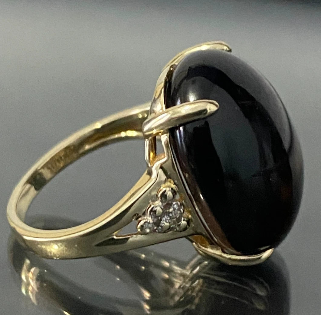 10CT Yellow Gold W/ Cabochon Smoky Quartz & Diamond Ring Size M - 6 1/4