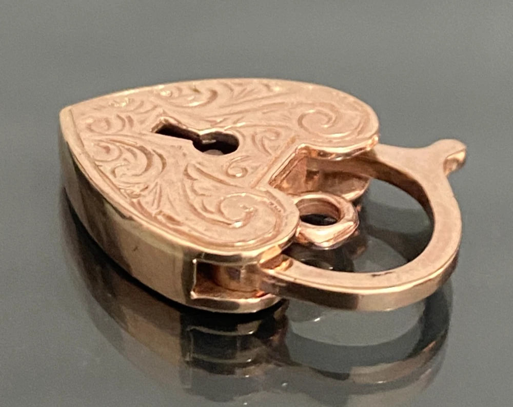 9ct Rose Gold Heart Engraved Padlock Clasp / pendant