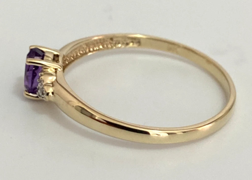 9K Yellow Gold W/ Amethyst & Diamond Ring Size T (US 9.75)