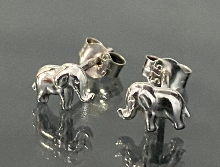18K White Gold Elephant Stud Earrings