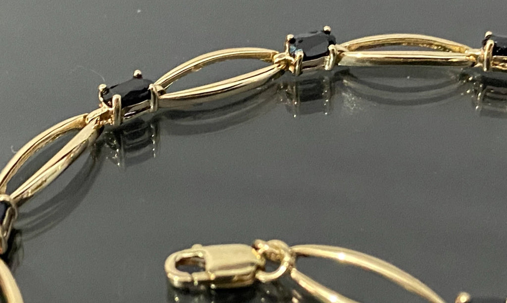 9K Yellow Gold & Black Sapphire Link Bracelet 20.50cm Long