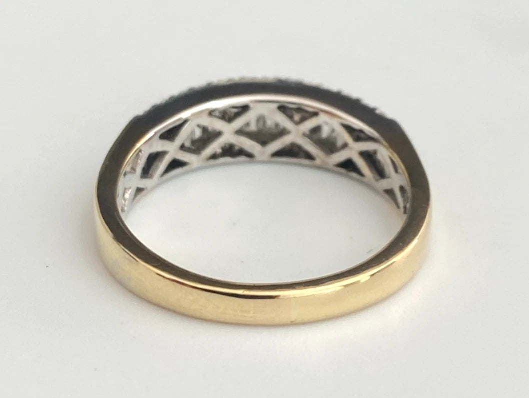 18K Yellow Gold & 0.70CT Diamond Anniversary Ring Size P (US 7.75)