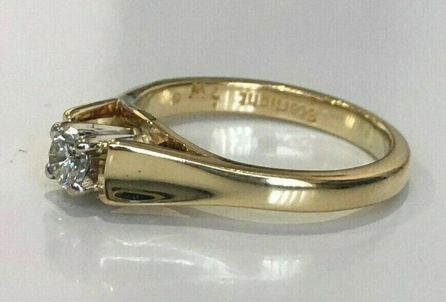 18K Yellow Gold & Diamond Solitaire Ring Size J - 4 5/8