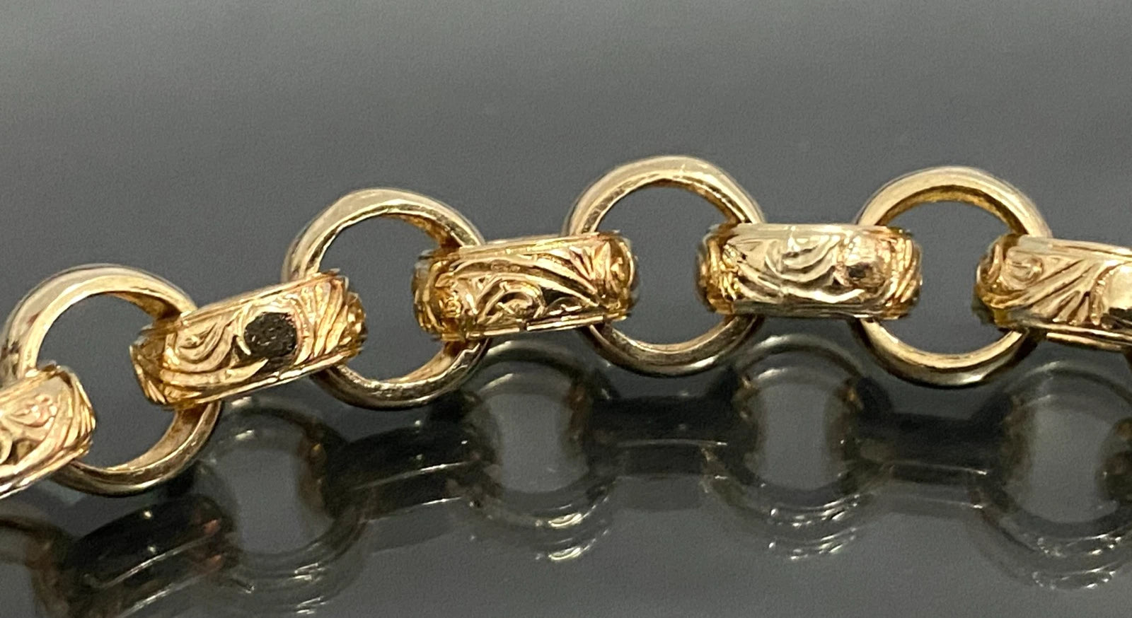 9K Yellow Gold Belcher Link Filigree Heart Padlock Bracelet