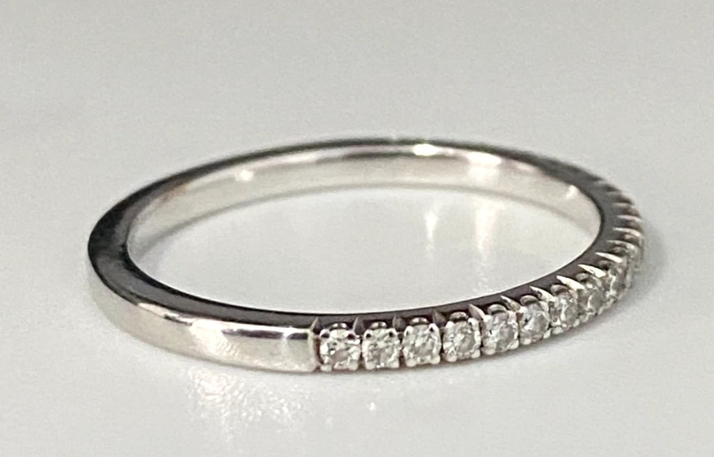 18K White Gold & 0.20CT Diamond Pave Eternity Band Ring Size K - 5 3/8