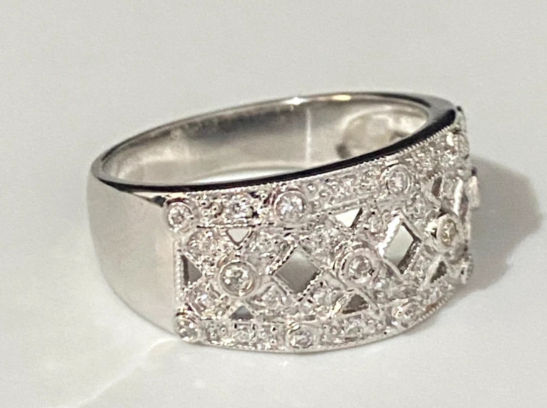 18K White Gold & 0.25CT Diamond Filigree Dress Ring Size O - 7 1/4