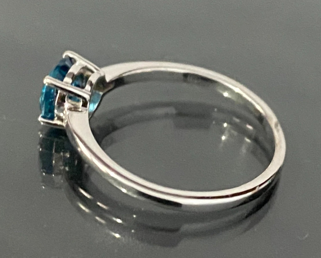 Sterling Silver London Blue Topaz & Diamond Ring – Size N (6.75)