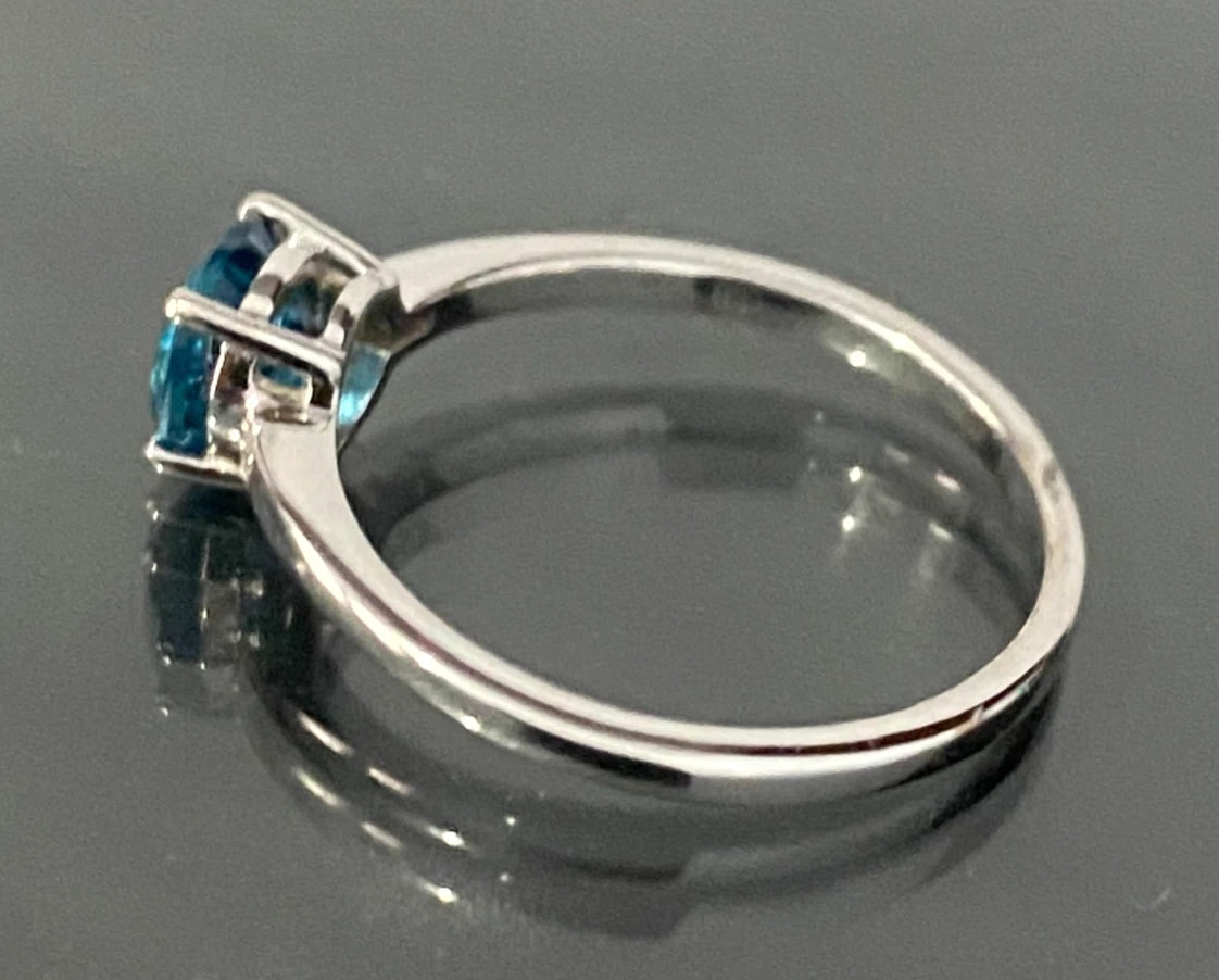 Sterling Silver London Blue Topaz & Diamond Ring – Size N (6.75)