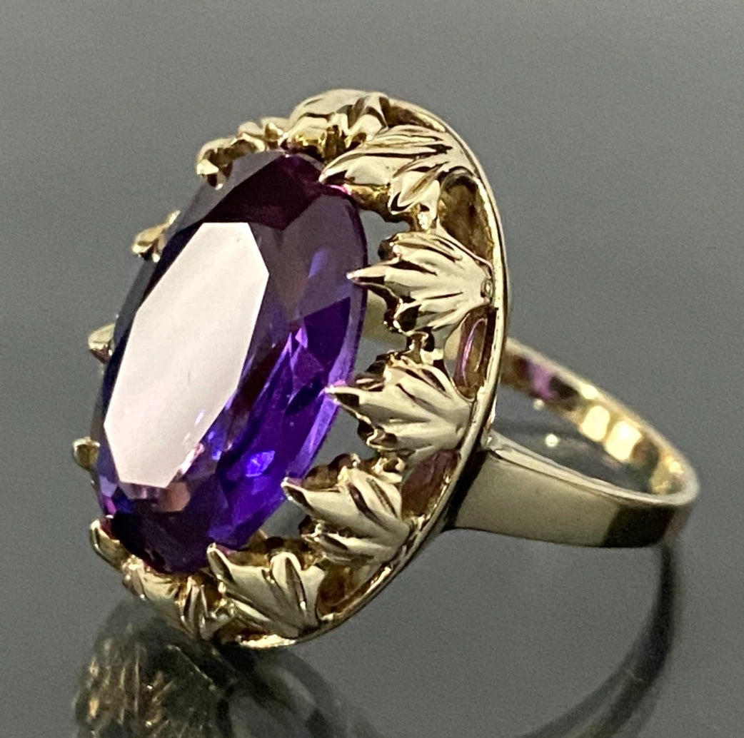 A 1960's 9K Yellow Gold W/ Synthetic Sapphire Stone Set Ring Size L 1/2 - 6