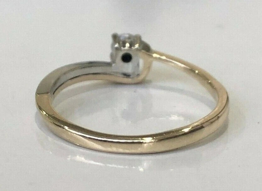 10K Two Color Gold & 0.15CT Diamond Single Stone Swirl Ring Size O - 7