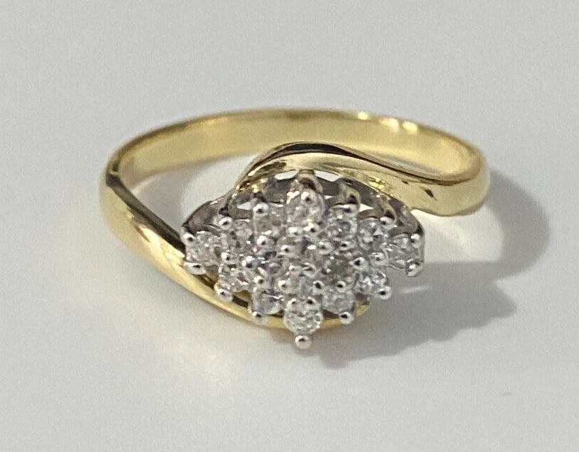 18K Yellow Gold & 0.25CT Diamond Cluster Ring Size L 1/2 - 5 7/8