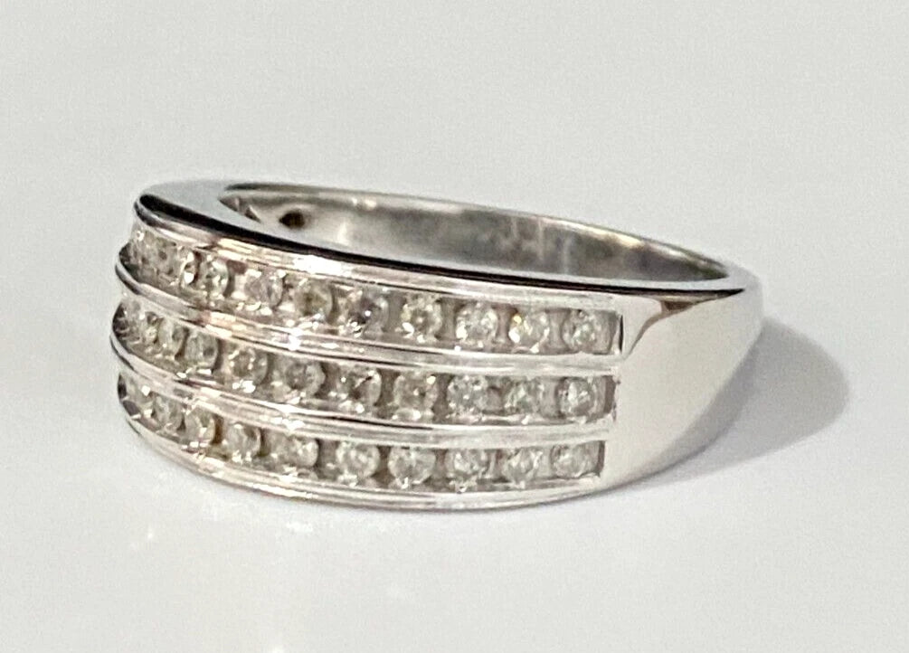 9K White Gold & 0.50CT Diamond Three Row Ring Size P - 7 1/2